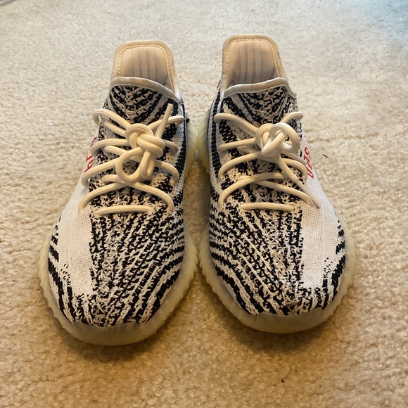 YEEZY BOOST 350 V2 Zebra Women’s 7.5 - Picture 2 of 7